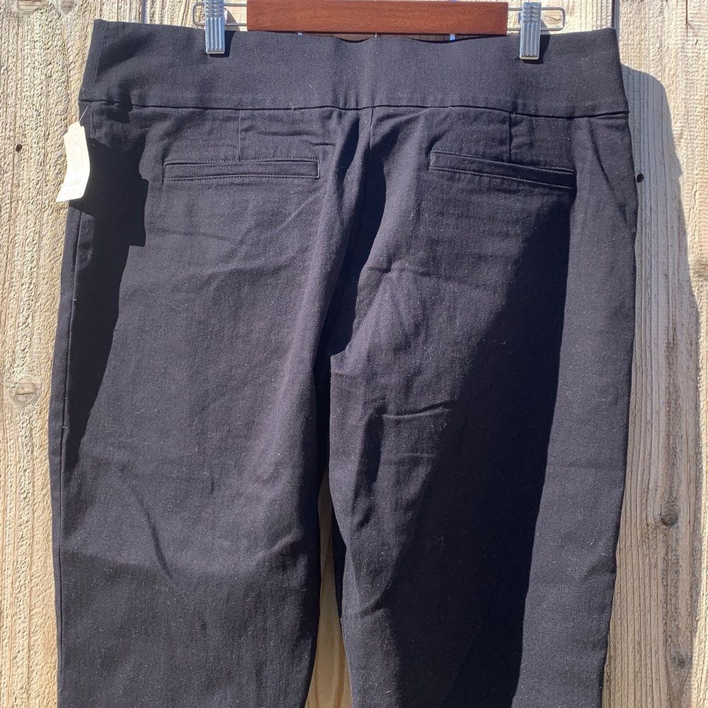 Take 50% OFF- St. John's Bay Black Ankle Pants, Size-16P - Picture 9 of 11